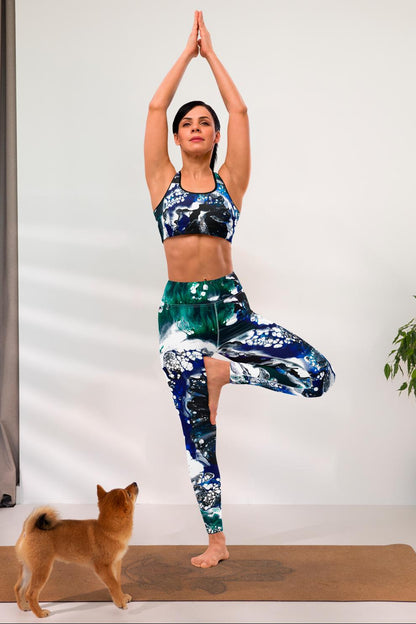 These comfortable fitness outfit with high-waisted yoga leggings offer versatile athleisure wear, ideal for yoga, workout and fitness activities, available in both regular and capri styles.